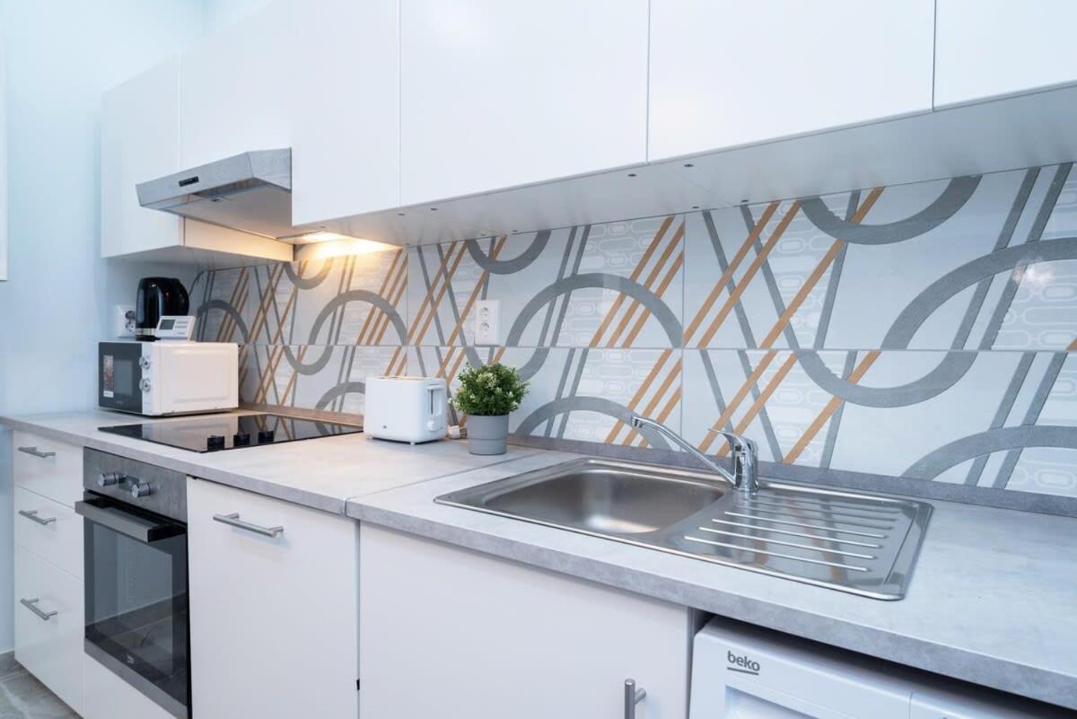 New Spacious Apartment At Superb Location Budapeste Exterior foto